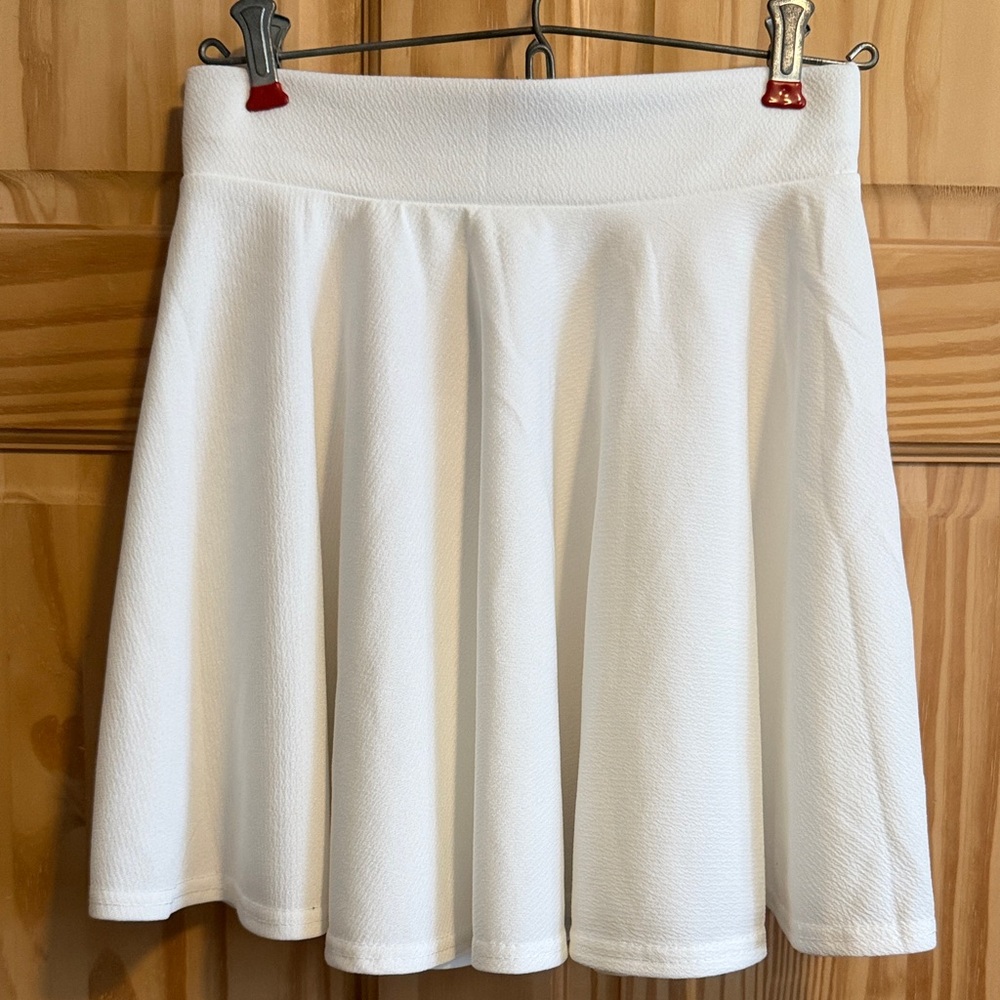 Chic White Skater Skirt